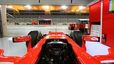 Auto de F1 de la Scuderia Ferrari en el taller